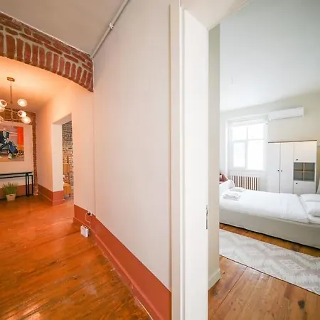 Apartment Maison En Brique : Stylish 4br Flat In Centre