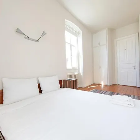 Maison En Brique : Stylish 4br Flat In Centre イスタンブール