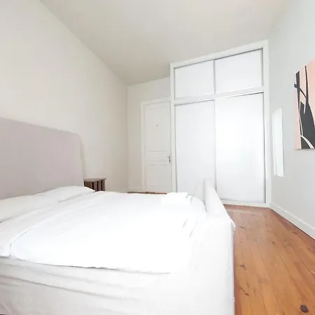 Maison En Brique : Stylish 4br Flat In Centre Daire İstanbul